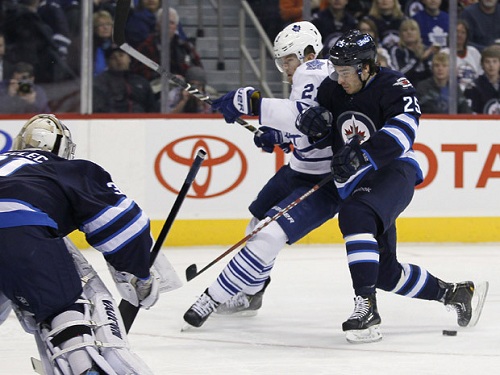 Jets' Redmond to Miss Rest of Season due to Leg Laceration