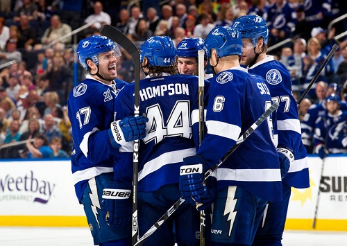 Leafs Fall to Lightning