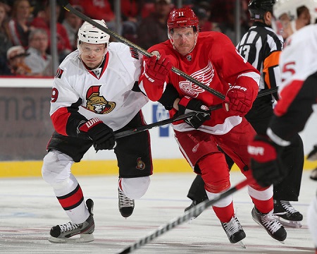 Detroit Loses Third Straight Game in Alfredsson's First Game Against Ottawa