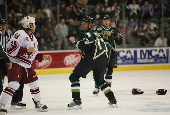 Matthew Barnaby came to the Dallas Stars for his final season in 2006, bringing with him a reputation of being a terrible pest.  (Photo credit: Ronald Martinez/Getty Images) 