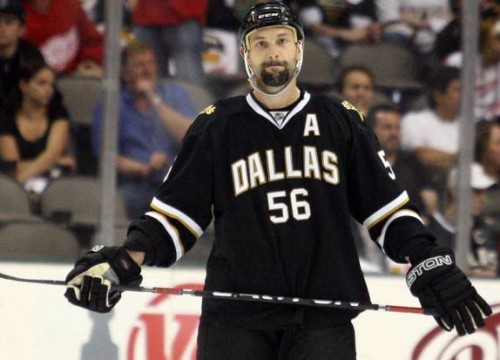 Sergei Zubov was a fan favorite during his time in Dallas and was a dedicated Star. (Photo by LOUIS DeLUCA/Dallas Morning News)