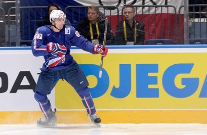 Air guitar level exceeds 9000 (Photo by Richard Wolowicz/HHOF-IIHF Images)