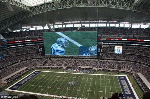 It would be a natural progression for AT&T Stadium to host some outdoor hockey since the venue has hosted just about everything else. (Getty Images)