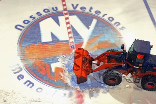 The Islanders time at Nassau Veterans Memorial Coliseum is done for good. (Bruce Bennett – Getty Images)