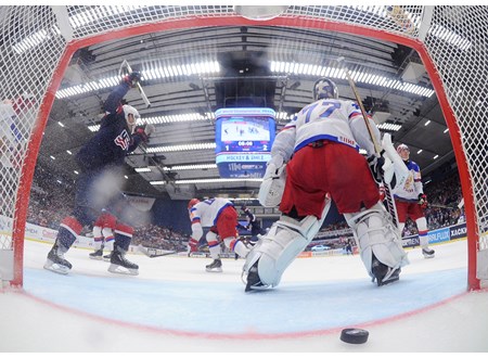 USA defeats Russia at 2015 World Championships