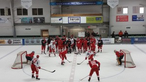 Members of Team Howe take part in a 3-on-3 drill. (Photo by Author)