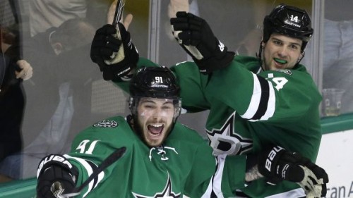 Stars’ stars Tyler Seguin & Jamie Benn are quite the handful to defend in a 3-on-3 format. (LM Otero – AP)