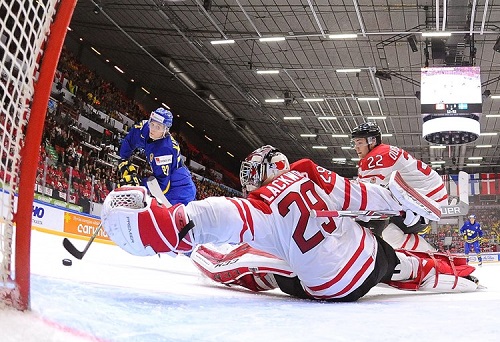 Sweden Stays Perfect With Win Over Canada at the 2016 World Junior Championships