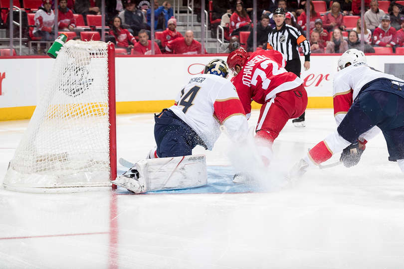 Panthers 5, Red Wings 1