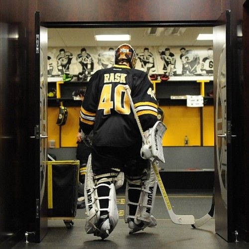 Bruins' Tuukka Rask opted out due to family emergency