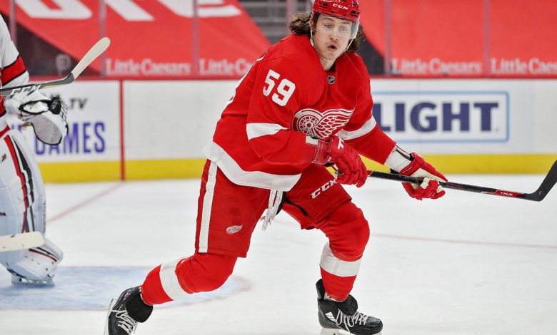 Detroit Red Wings re-sign Tyler Bertuzzi to two-year contract