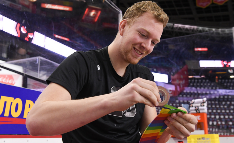 Check out Dallas Stars' pride-themed warmup jerseys