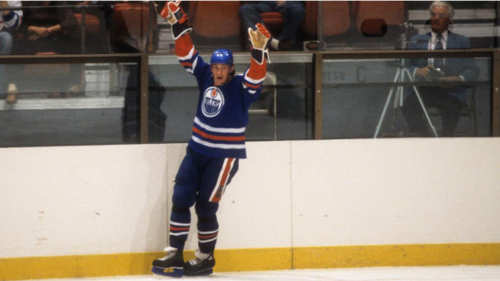 Wayne Gretzky of the Los Angeles Kings skates against the Toronto